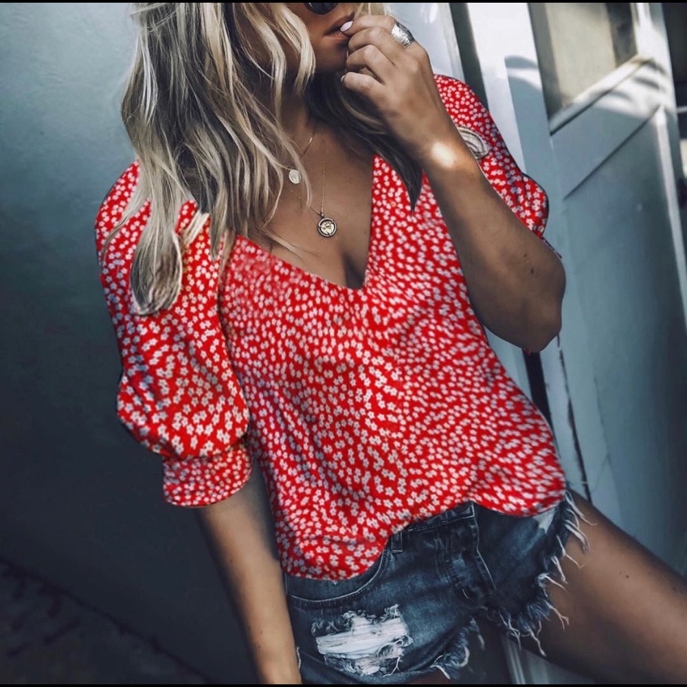Molydress Floral printed red blouse *NWOT